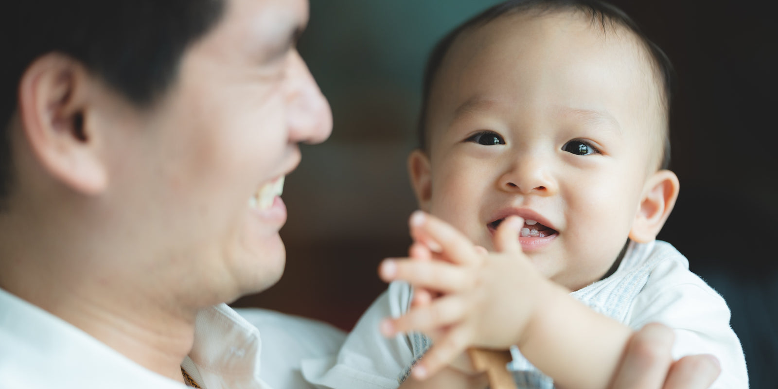 Styrk dit 0-1 årige barns sprog i hverdagen